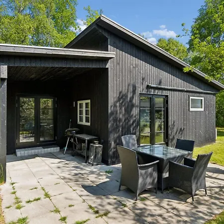 度假居 Sinika - 1-5km From The Sea By Interhome *